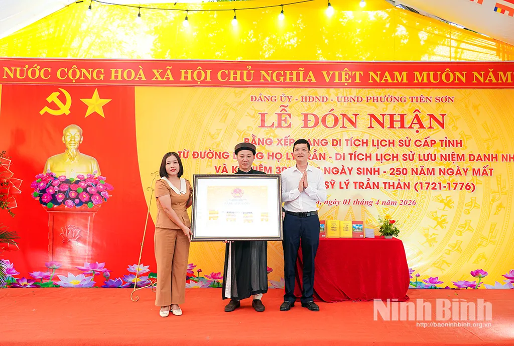 Phường Tiên Sơn đón nhận Bằng xếp hạng di tích lịch sử cấp tỉnh Từ đường dòng họ Lý Trần